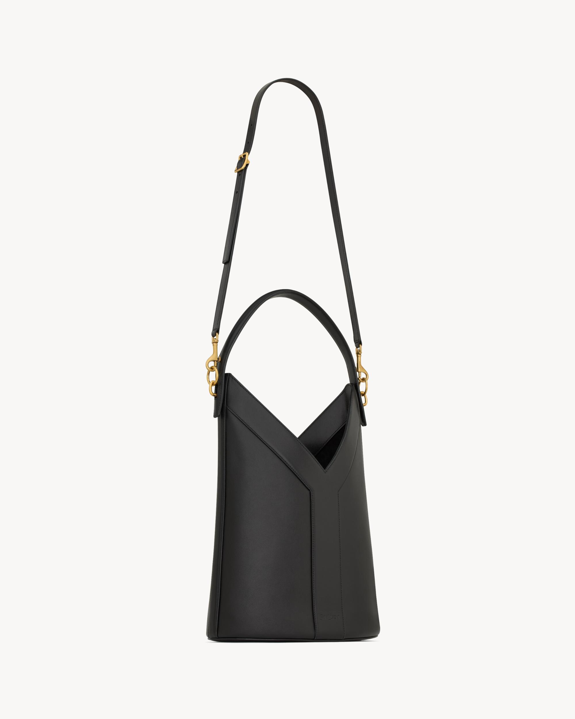 Y top-handle bucket in leather Product Image