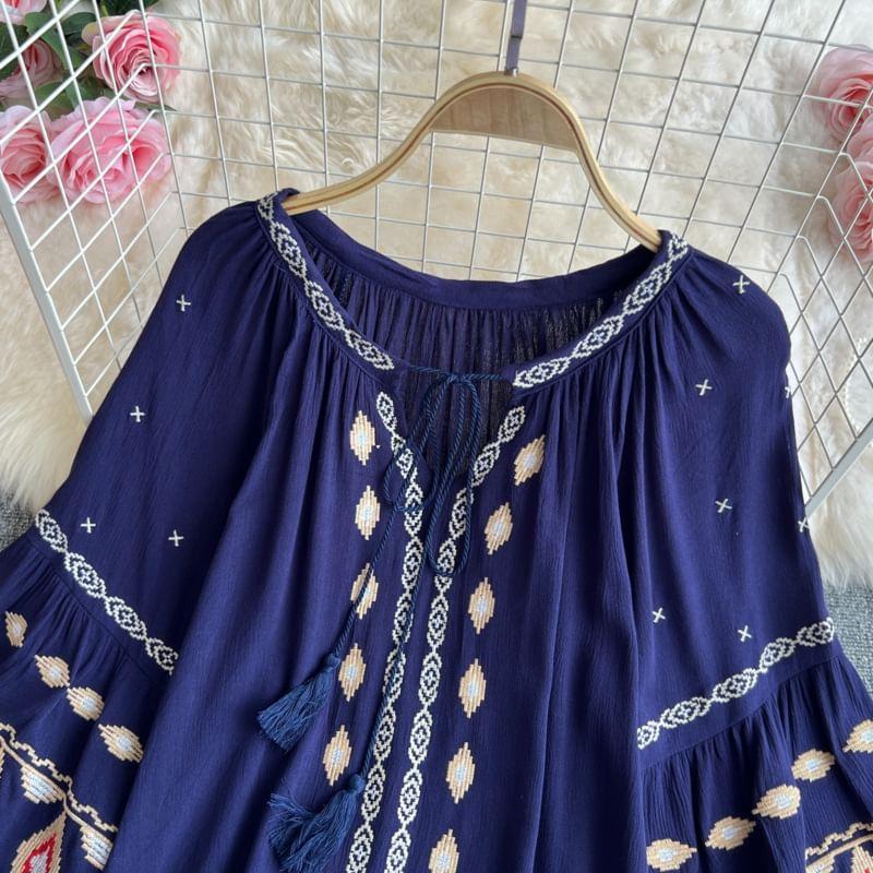 Long Sleeve Crew Neck Patterned Embroidered Loose Fit Blouse Product Image