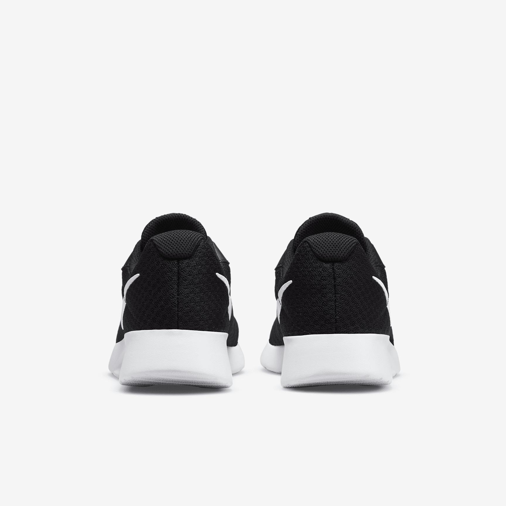 Nike Tanjun Women's Shoes Product Image