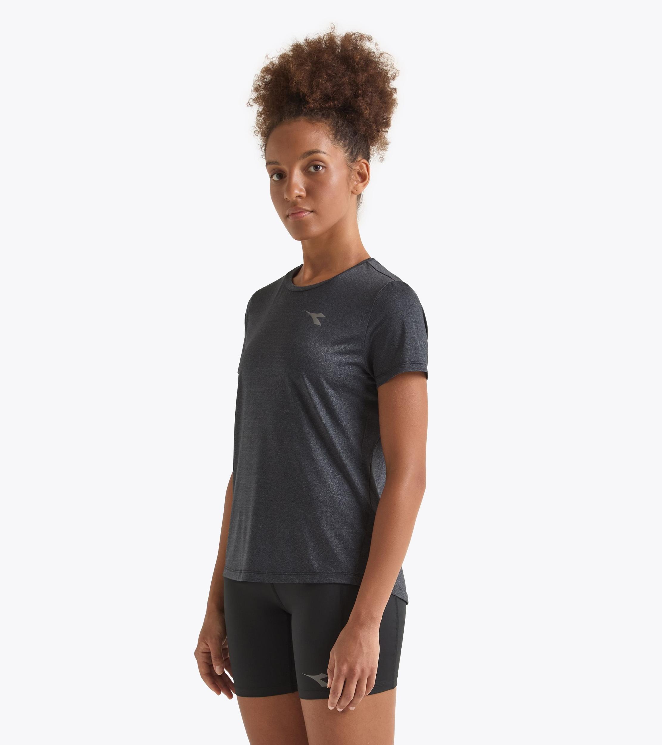 L. SS T-SHIRT TECH RUN CREW Product Image