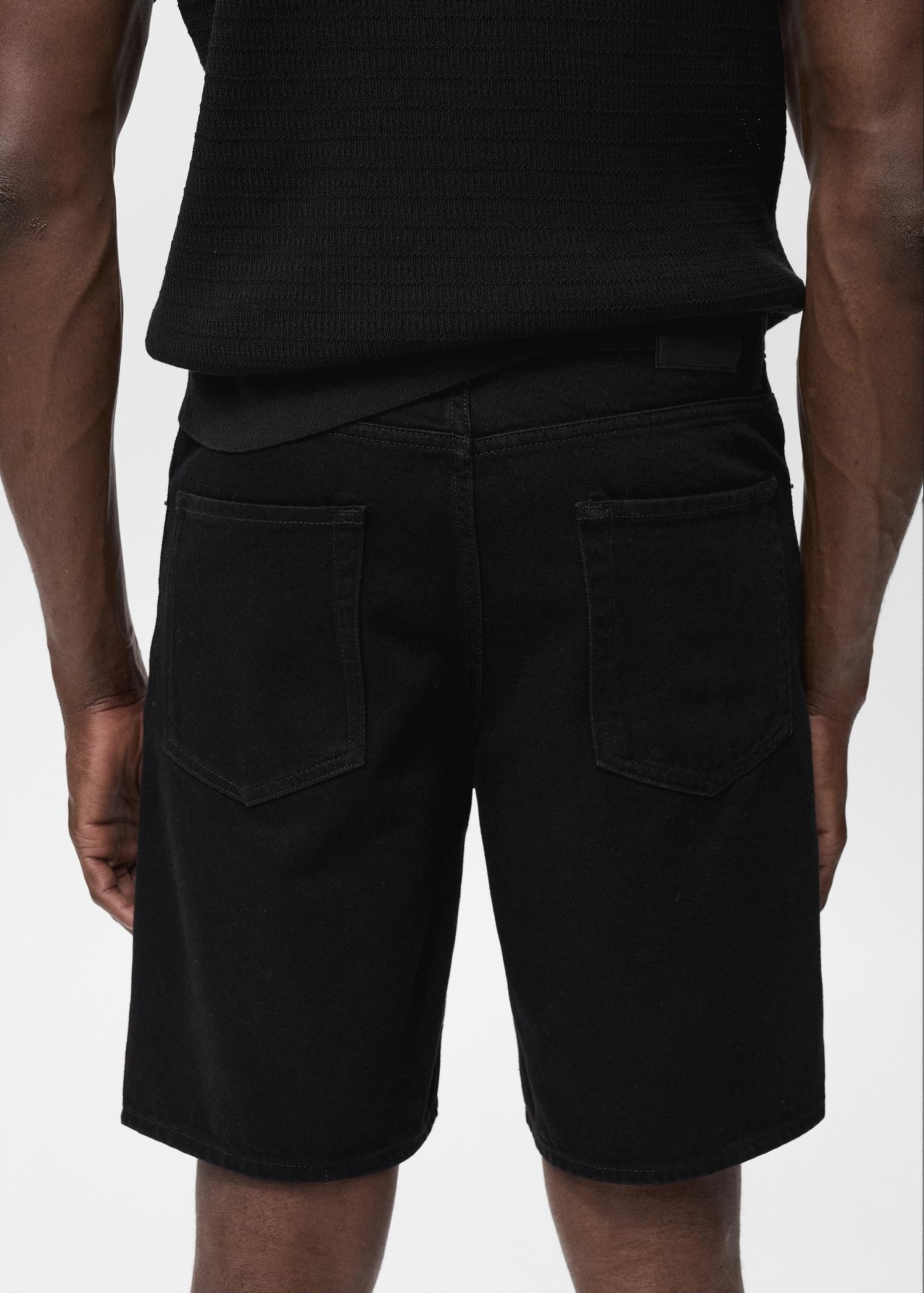 Regular-fit denim shorts - Men | MANGO USA Product Image