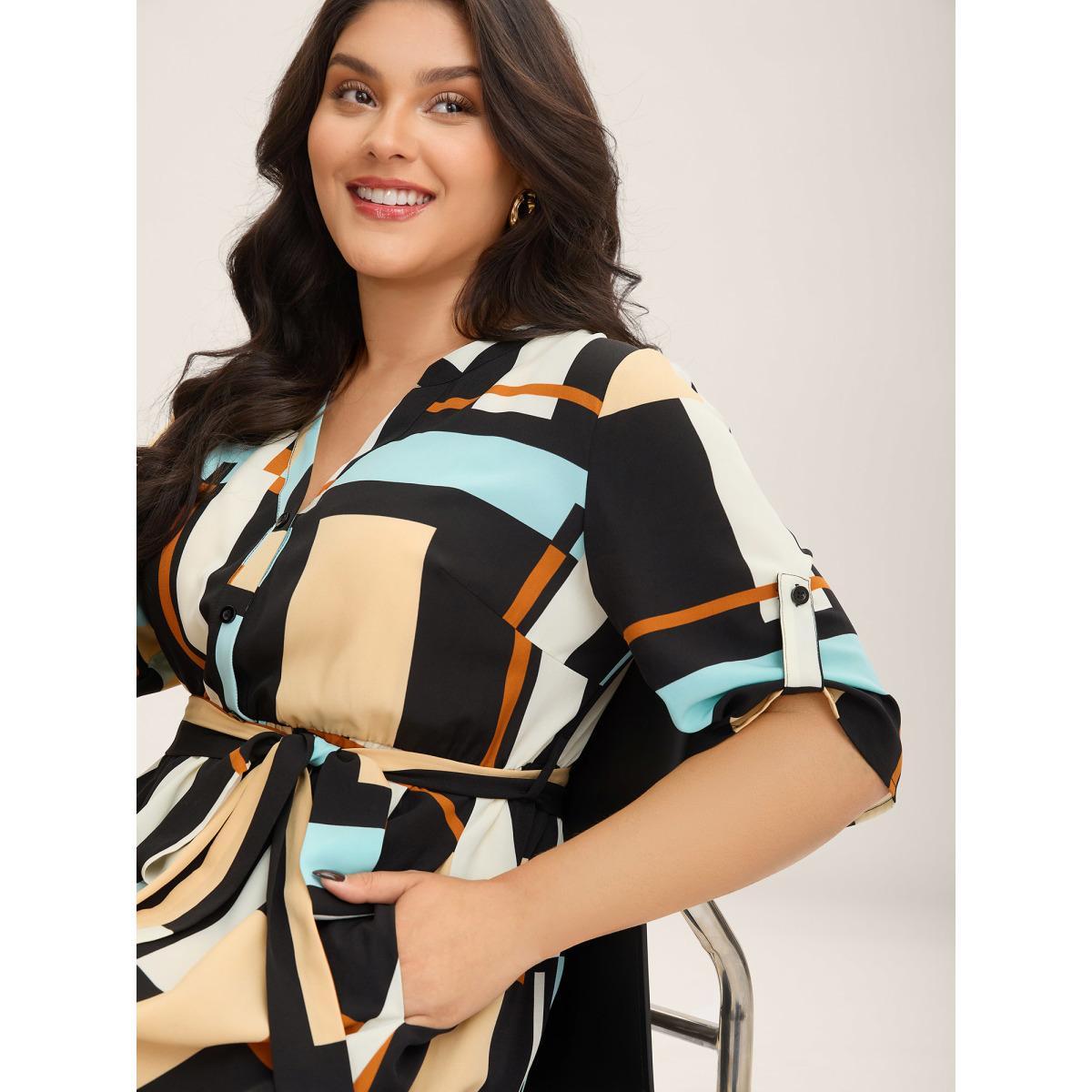 Plus Size Geometric Print Stretchy Waist Belted Midi Dress Emerald Women Flat collar with V-notch Short sleeve Curvy BloomChic 22-24/3X Product Image