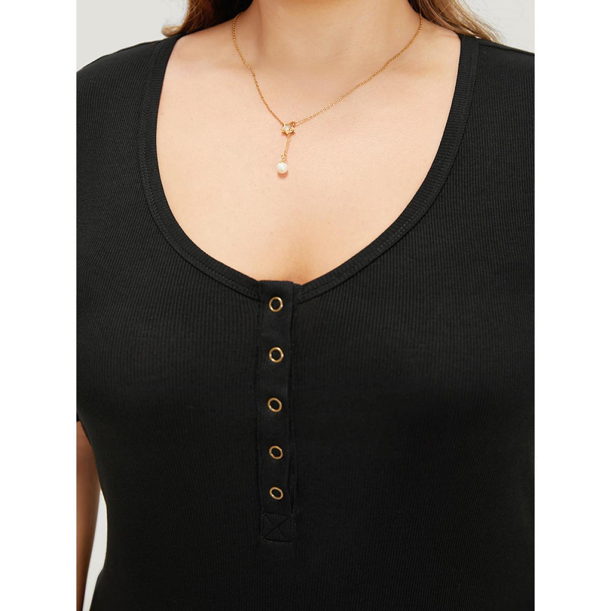 Plus Size Plain Scoop Neck Button Through Rib Knit T-shirt Black Women Casual Button Plain Scoop Neck Skinny Dailywear T-shirts BloomChic 18-20/2X Product Image