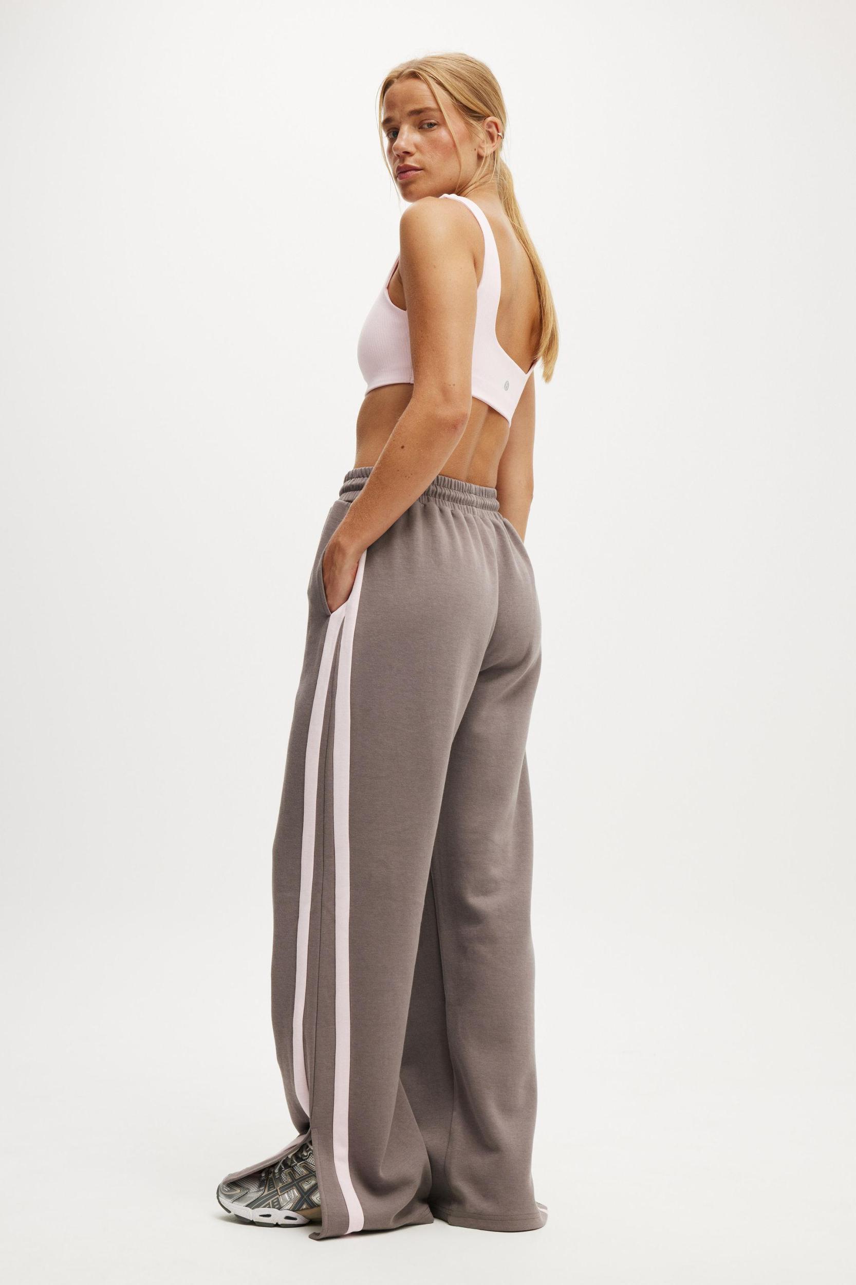 Outdoorsy Move Pant Product Image