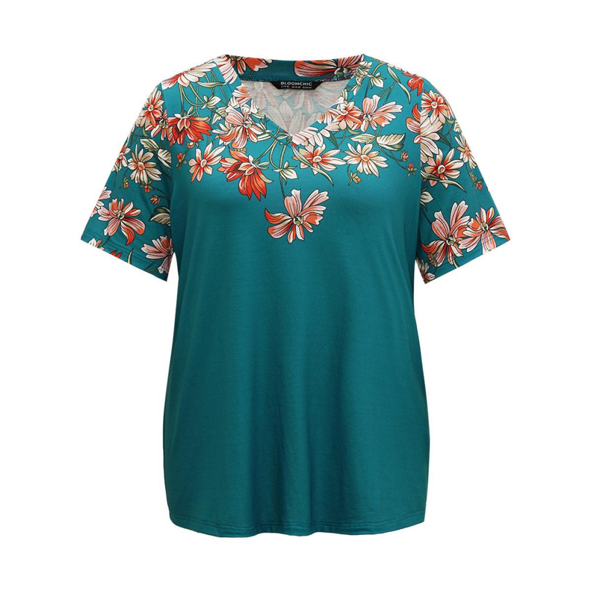 Plus Size Contrast Floral Print V Neck T-shirt Aegean Women Elegant Contrast Floral V-neck Dailywear T-shirts BloomChic 14-16/1X Product Image