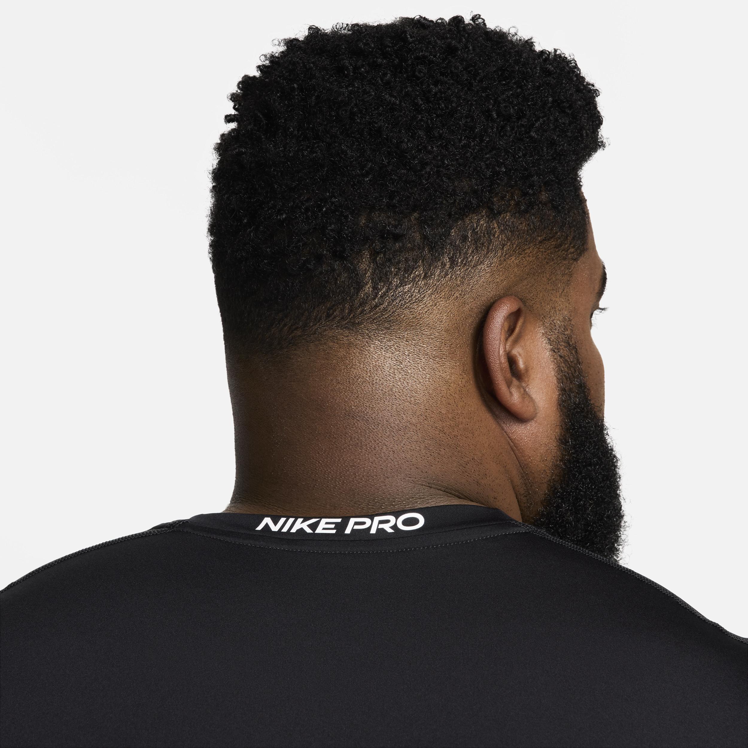 Nike Pro Men's Dri-FIT Slim Sleeveless Top Product Image