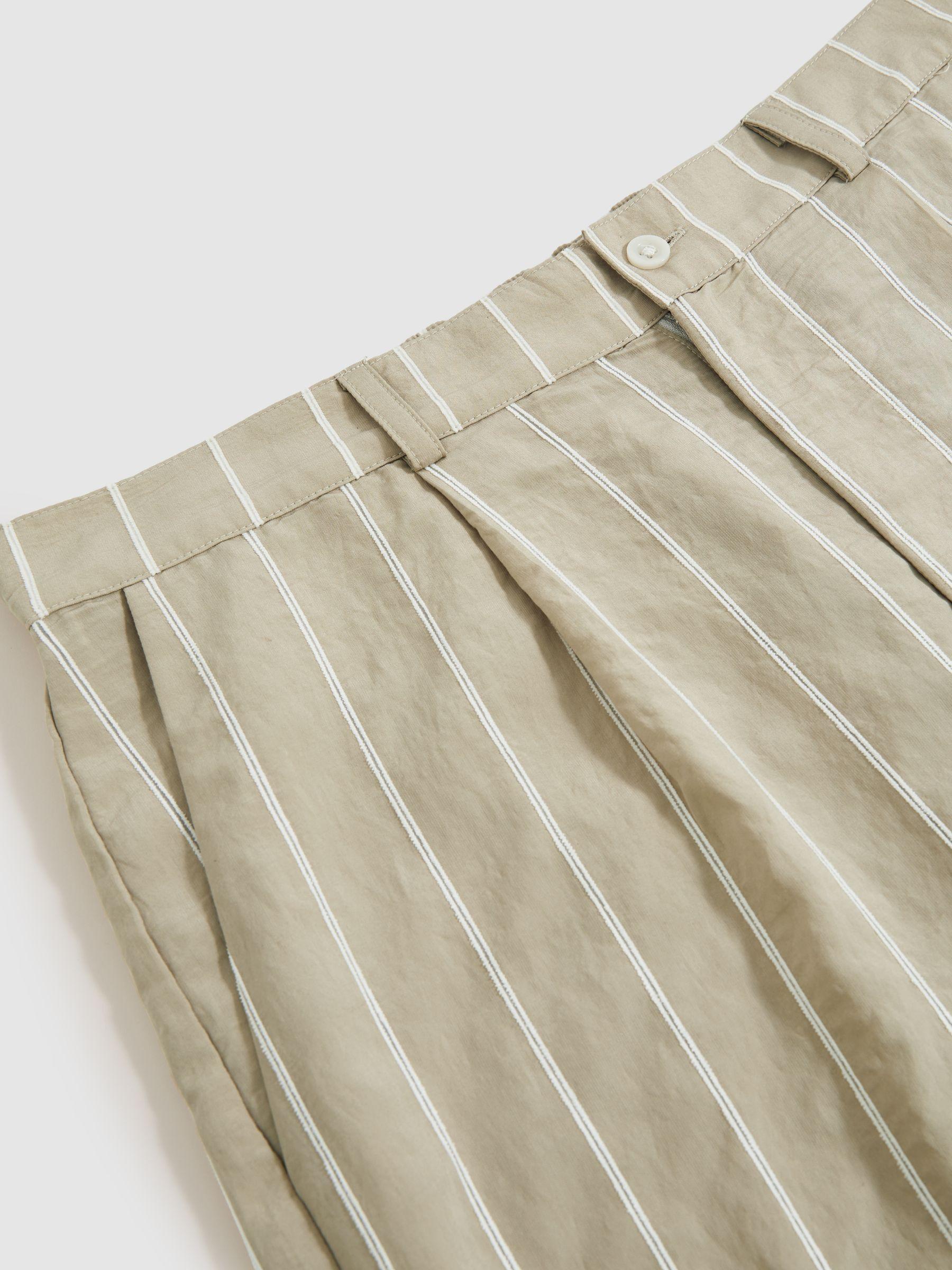 Reiss | Ché Pinstripe Wide-Leg Trousers in Stone Product Image