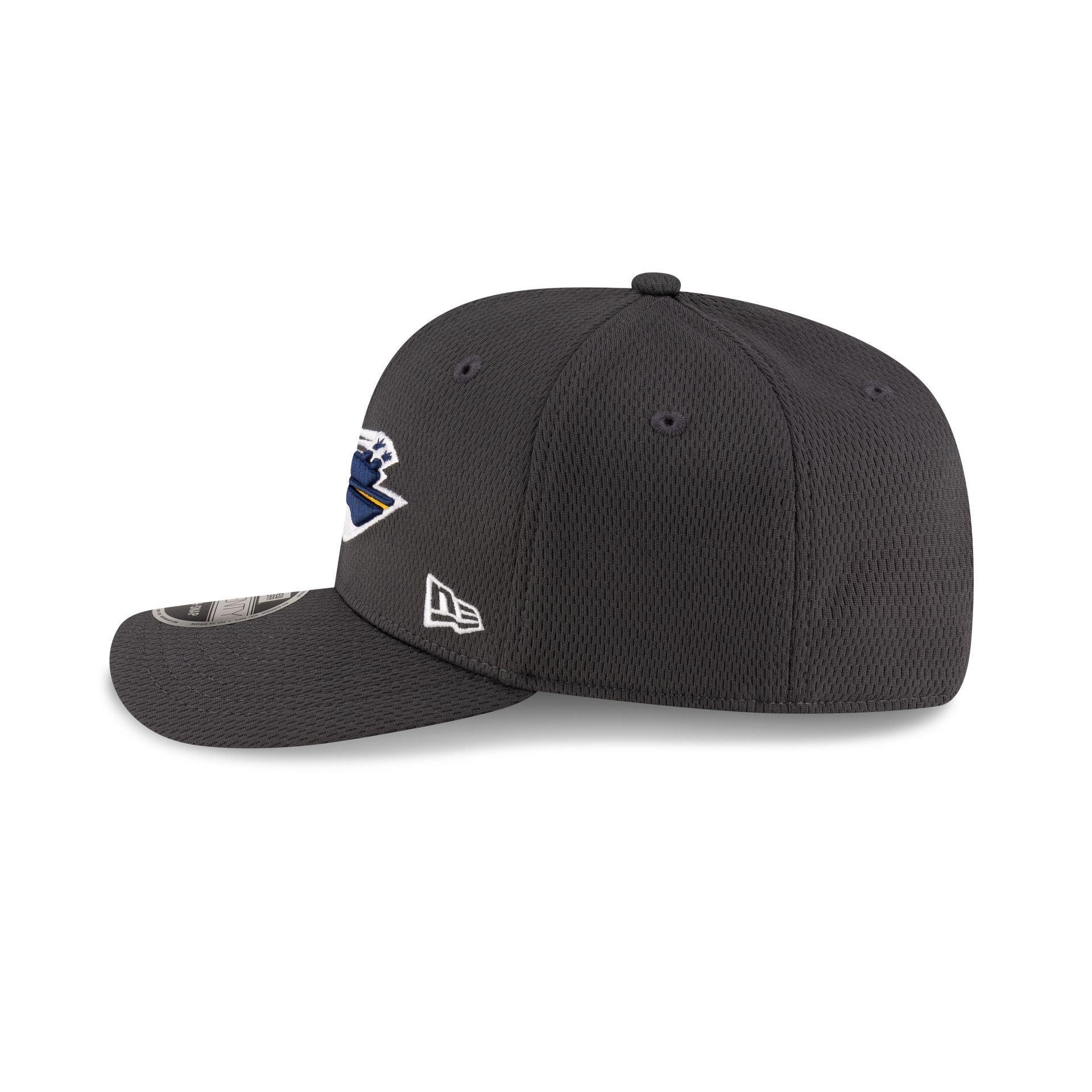 Memphis Showboats Gray 9SEVENTY Stretch-Snap Hat Male Product Image