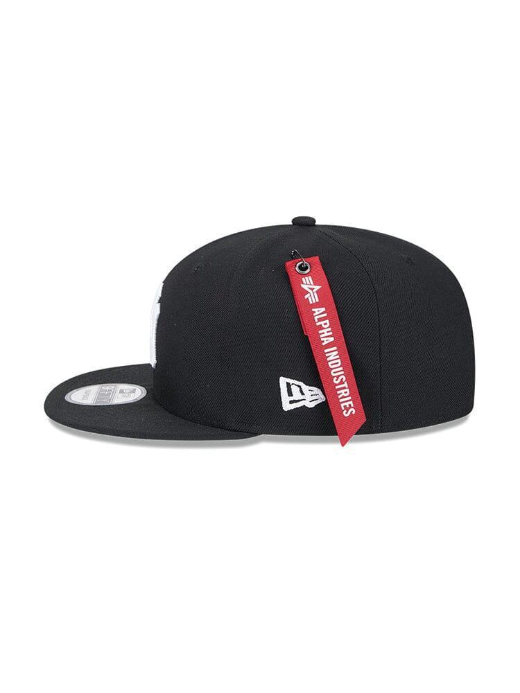NEW YORK YANKEES X ALPHA X NEW ERA 950 CAP (BLACK) Product Image