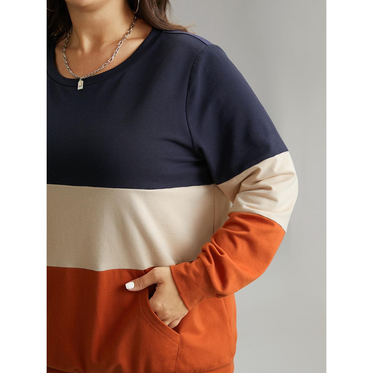 Plus Size Colorblock Contrast Crew Neck Kangaroo Pocket Sweatshirt Women Multicolor Casual Contrast Round Neck Dailywear Sweatshirts BloomChic 22-24/3X Product Image