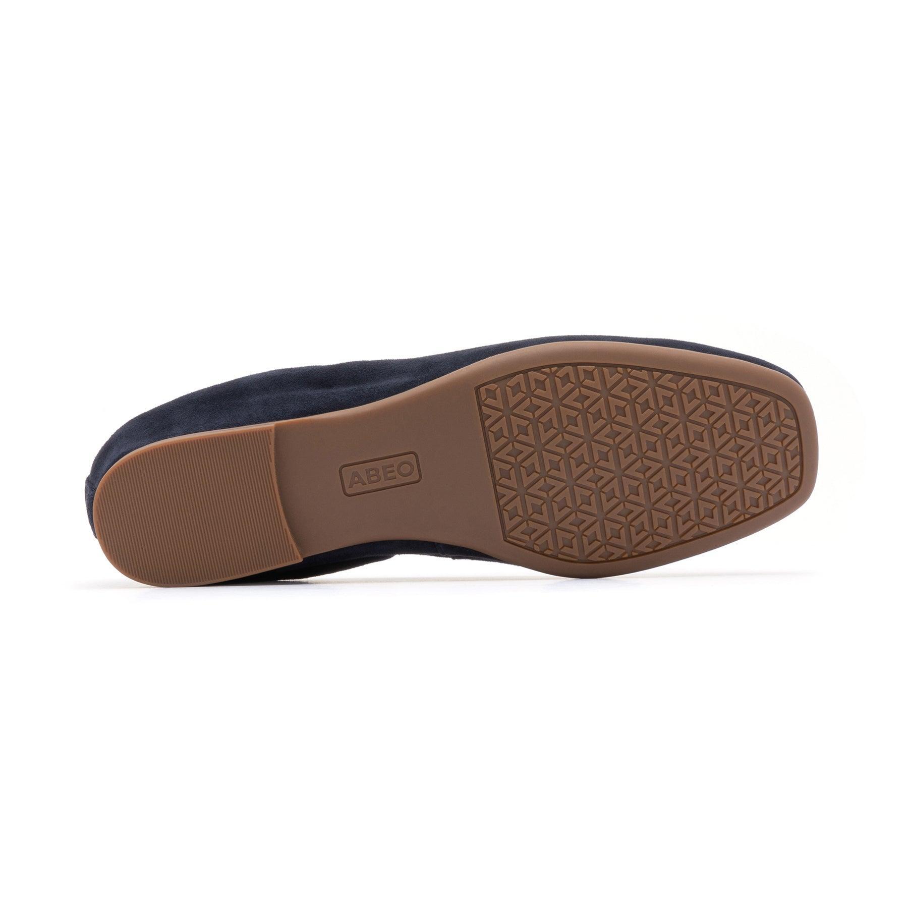 Cadence Bow Metatarsal Female Product Image