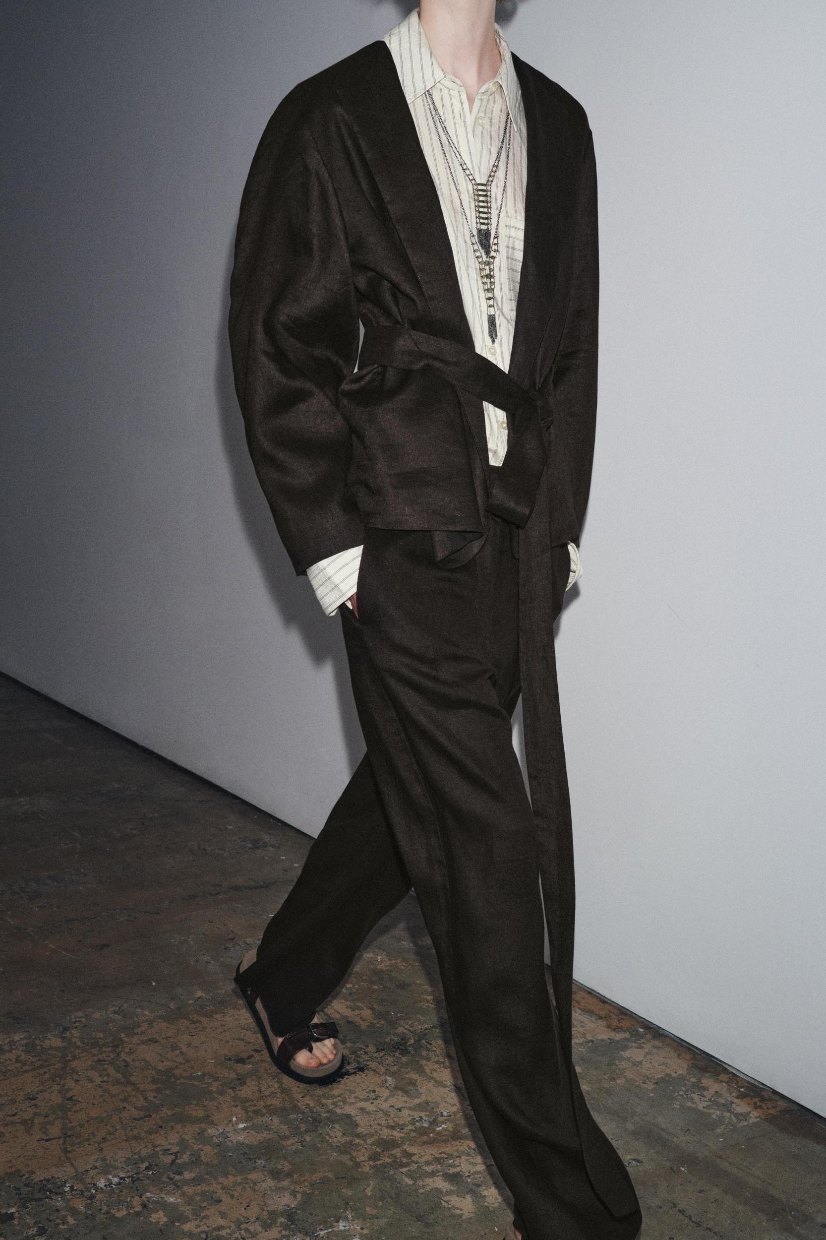ZW COLLECTION LINEN BELTED KIMONO Product Image
