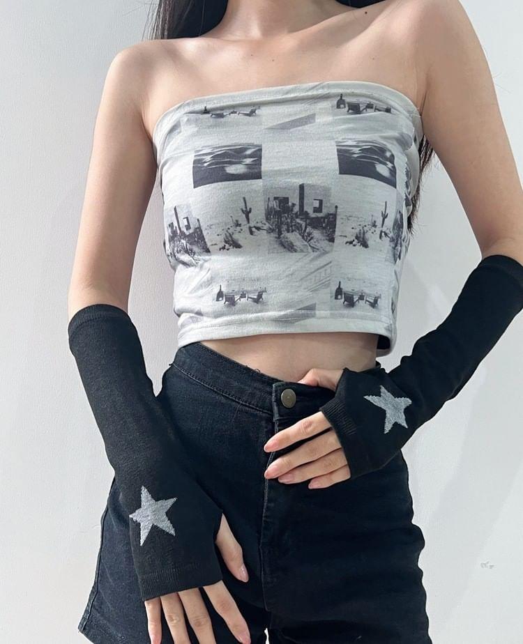 Print Knitted Fingerless Gloves Product Image