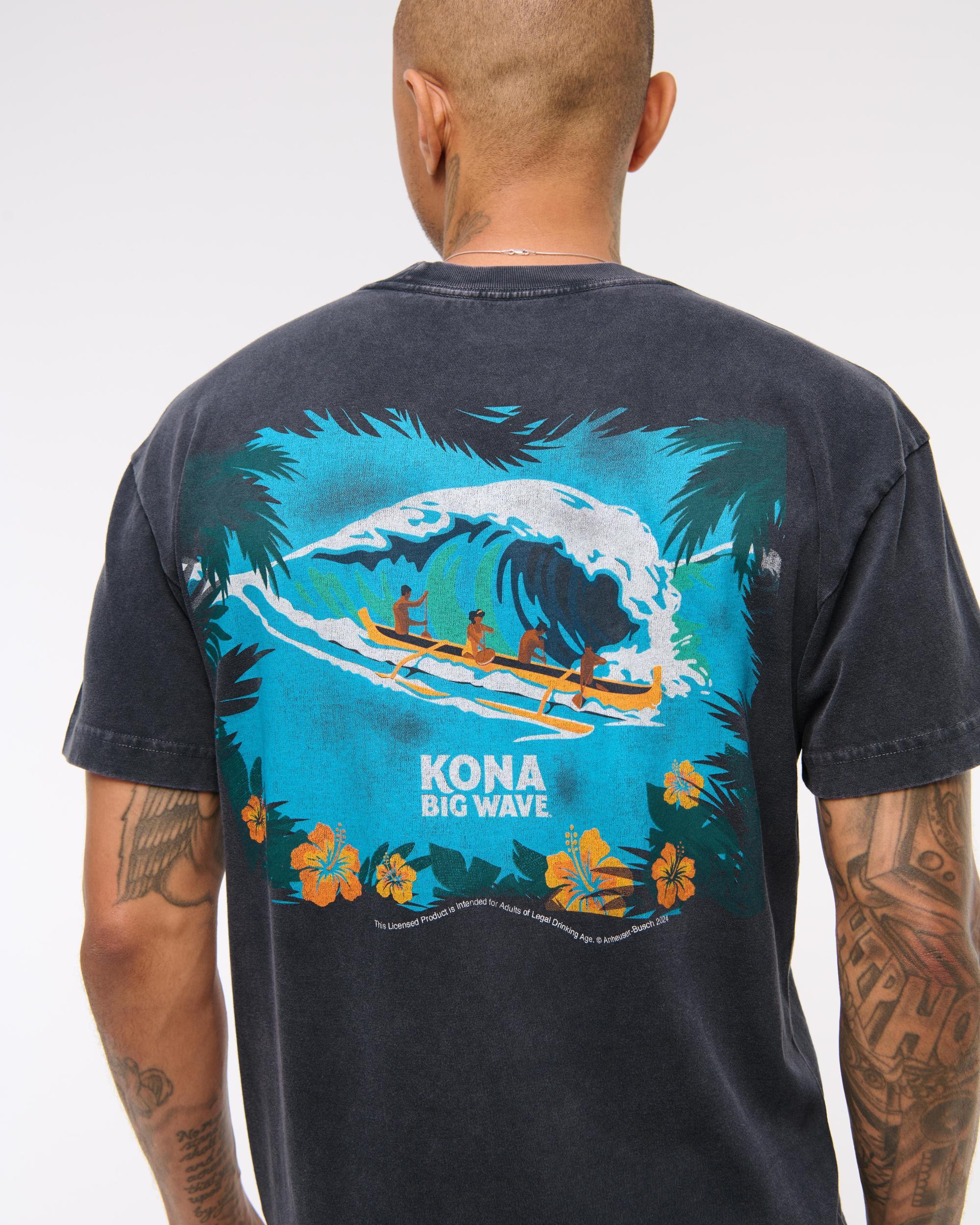 Modelo Graphic Tee Product Image