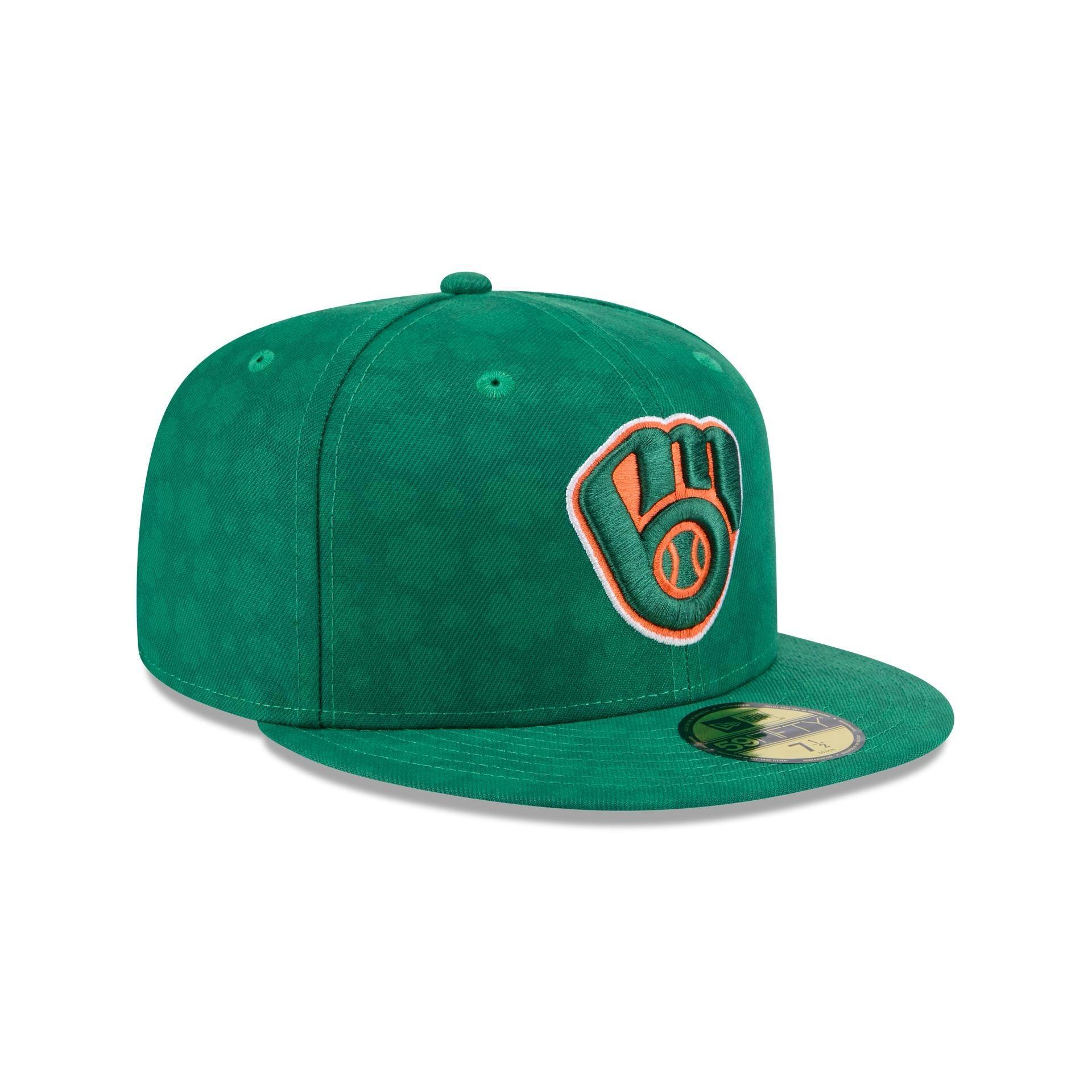 Milwaukee Brewers St. Patrick's Day 2025 59FIFTY Fitted Hat Male Product Image