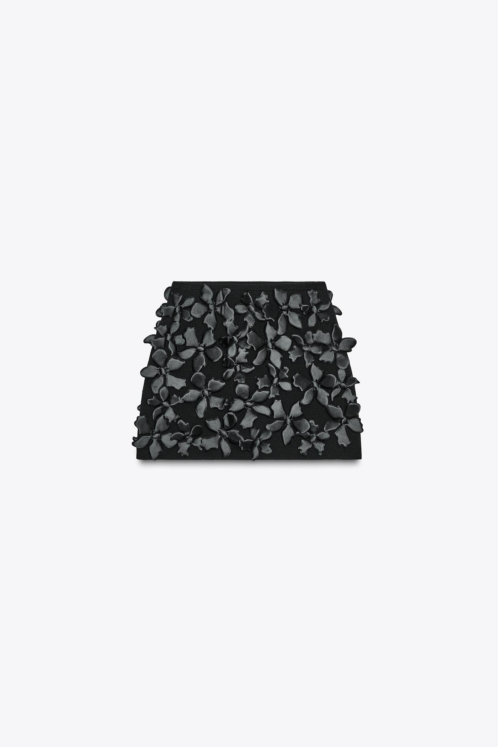 FLORAL STRUCTURE KNIT MINI SKIRT Product Image