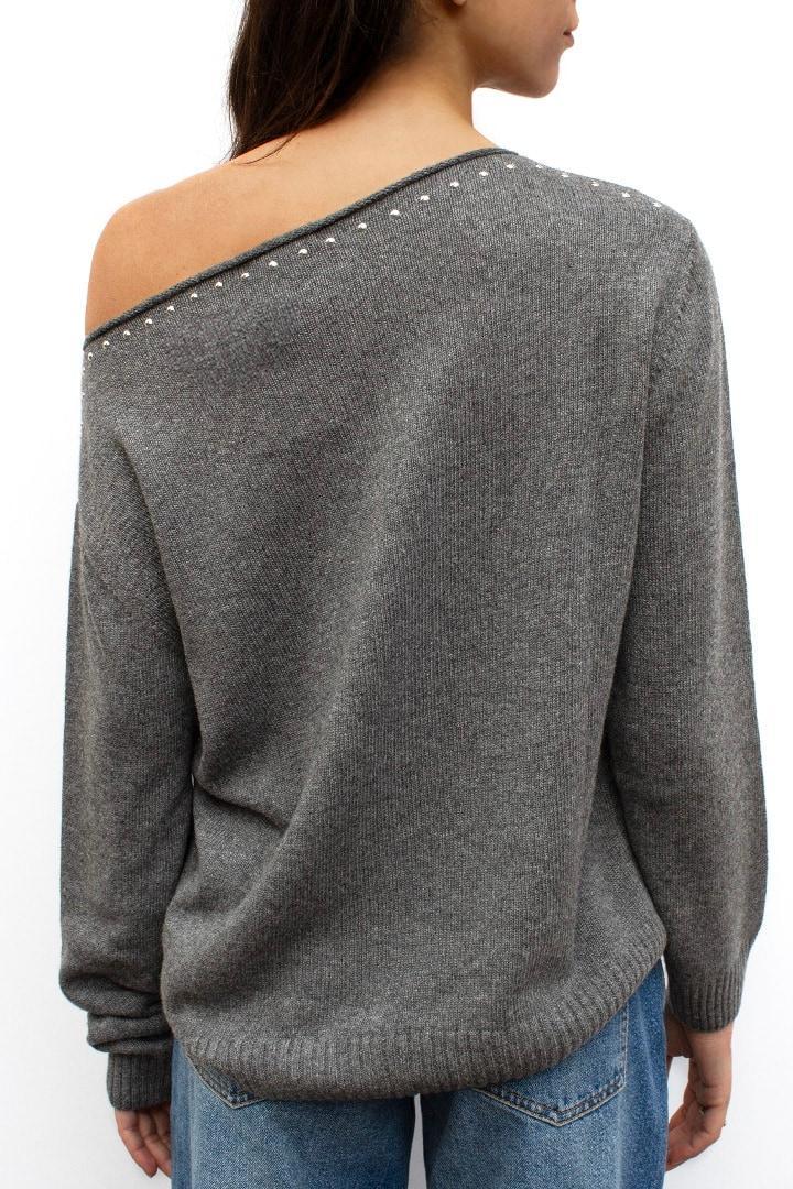 Studded sweater Product Image