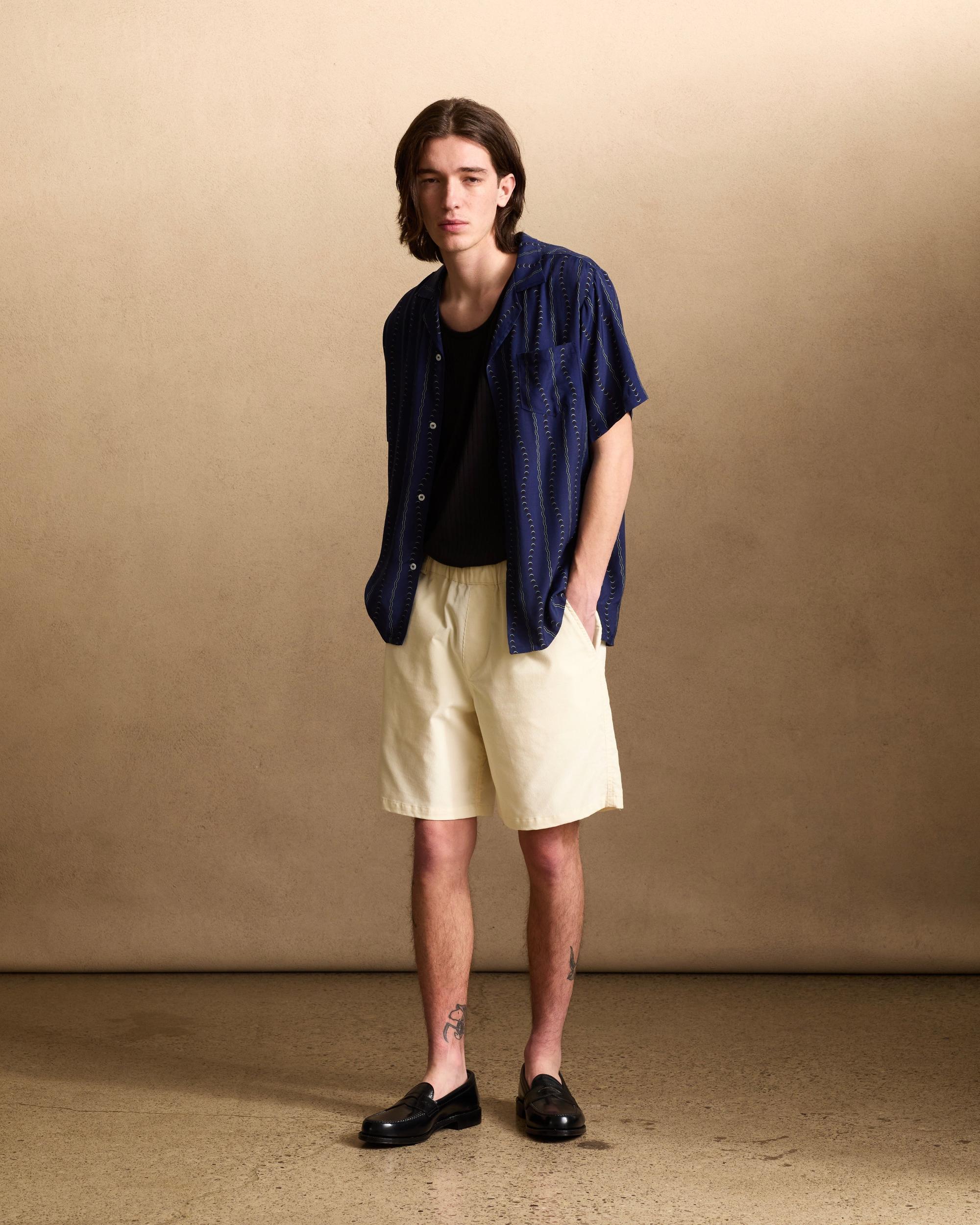 Dove Herringbone Leisure Short Product Image
