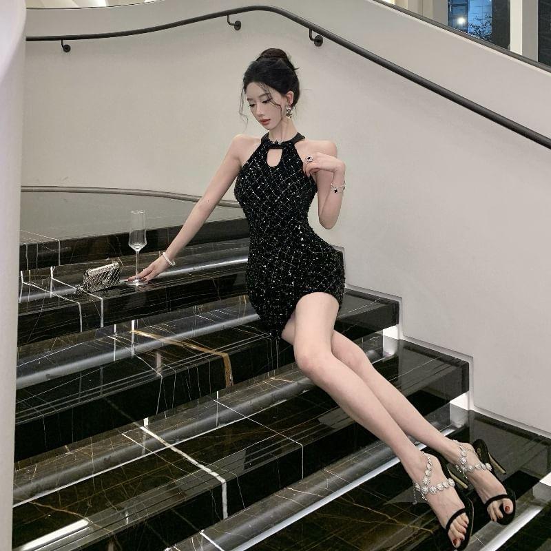 Halter Neck Sequined Slit Midi Bodycon Dress Product Image