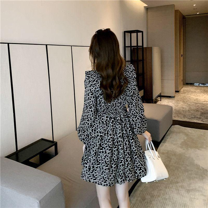 Long-Sleeve Crewneck Floral Print A-Line Dress Product Image