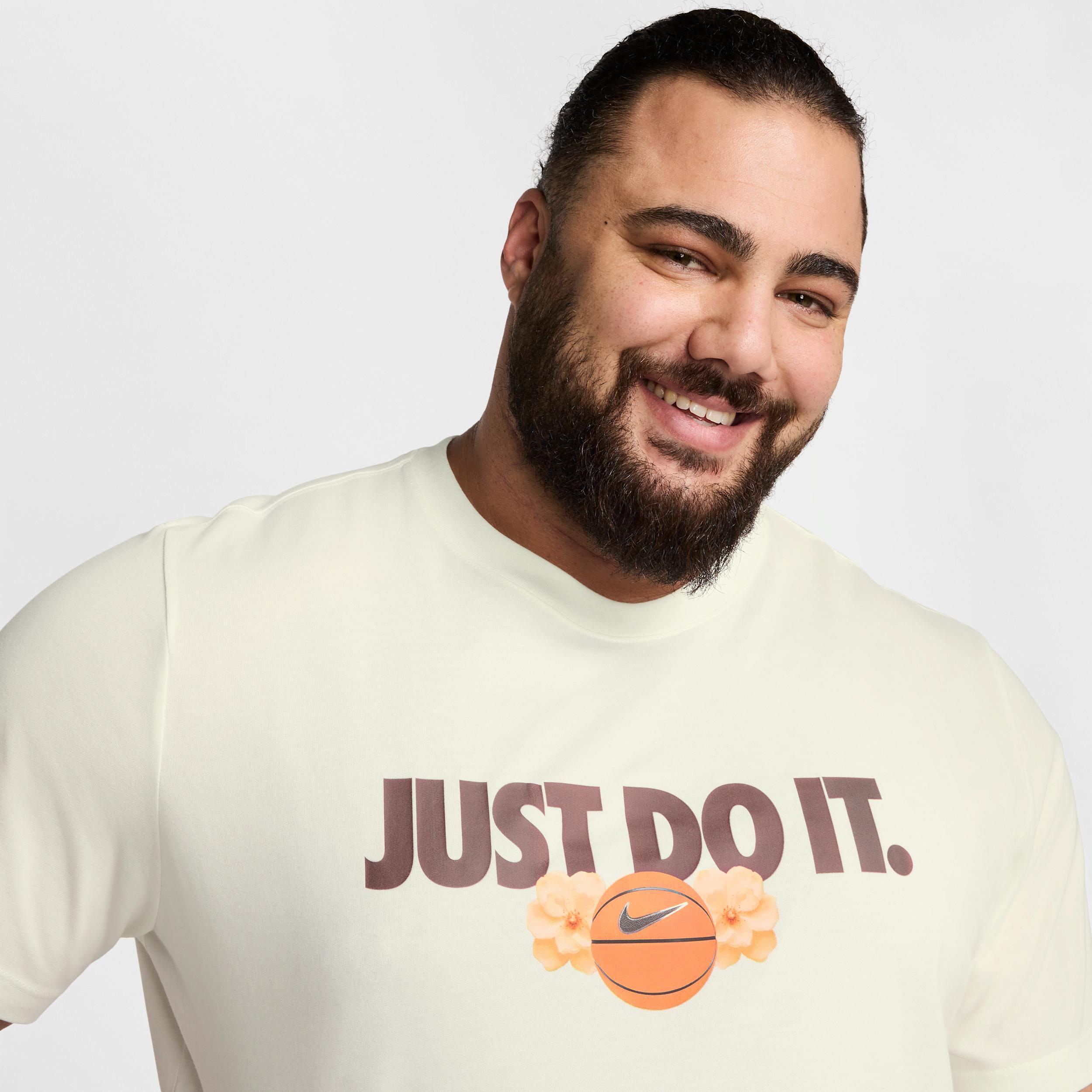 Nike Men's Dri-FIT Basketball T-Shirt Product Image