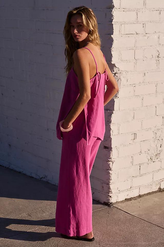 Sightseer Linen Set Product Image