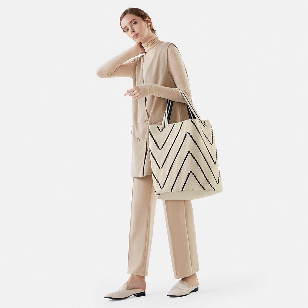 The Bucket Bag (Colette) Product Image