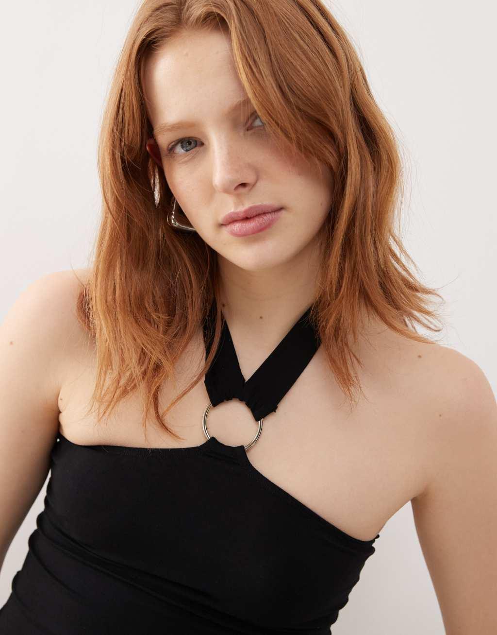 Motel johanah halter top in black Product Image