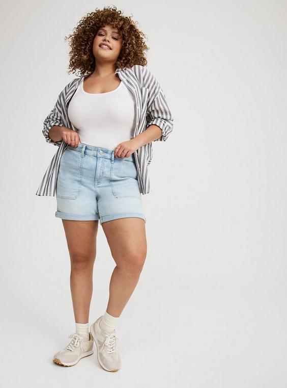 5'' Perfect Mid-Rise Utility Short Product Image