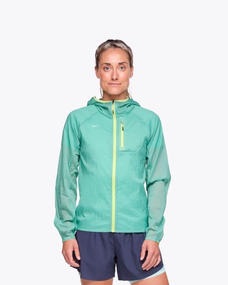HOKA Womens Skyflow Jacket in Blackmall Product Image