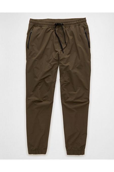 AE 24/7 Tech Jogger Men's Product Image