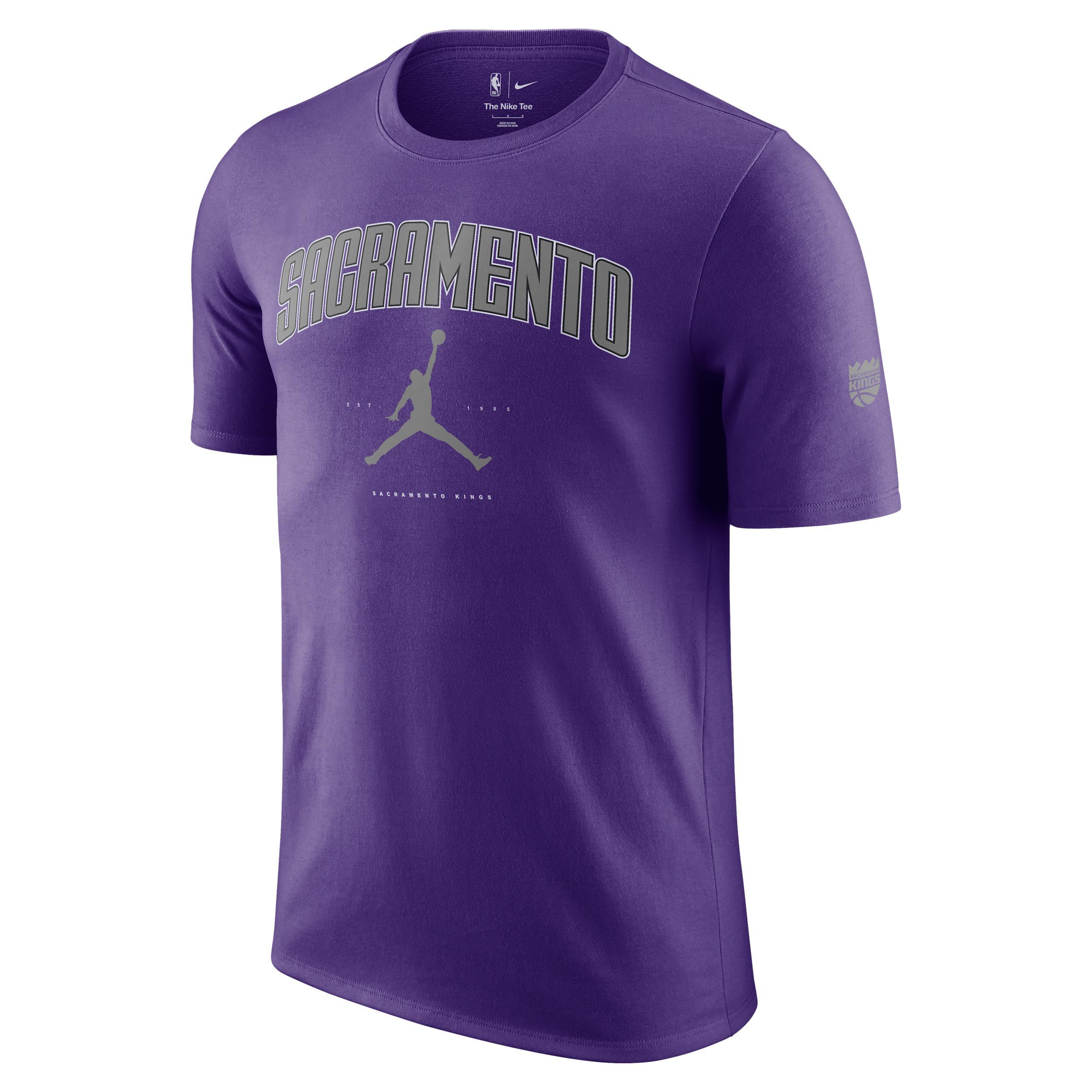 Nike Men's Sacramento Kings Essential Jordan NBA T-Shirt Product Image