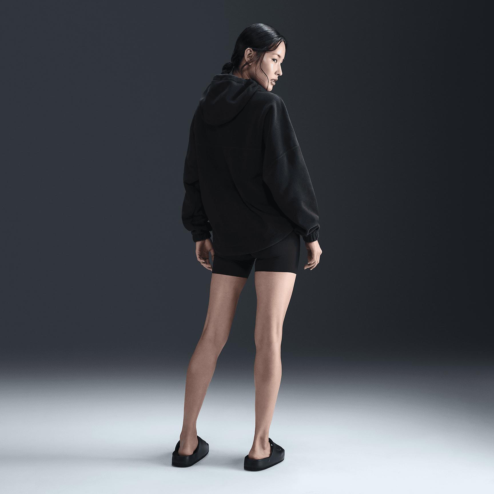 Nike One Women's Oversized Therma-FIT Pullover Fleece Hoodie Product Image