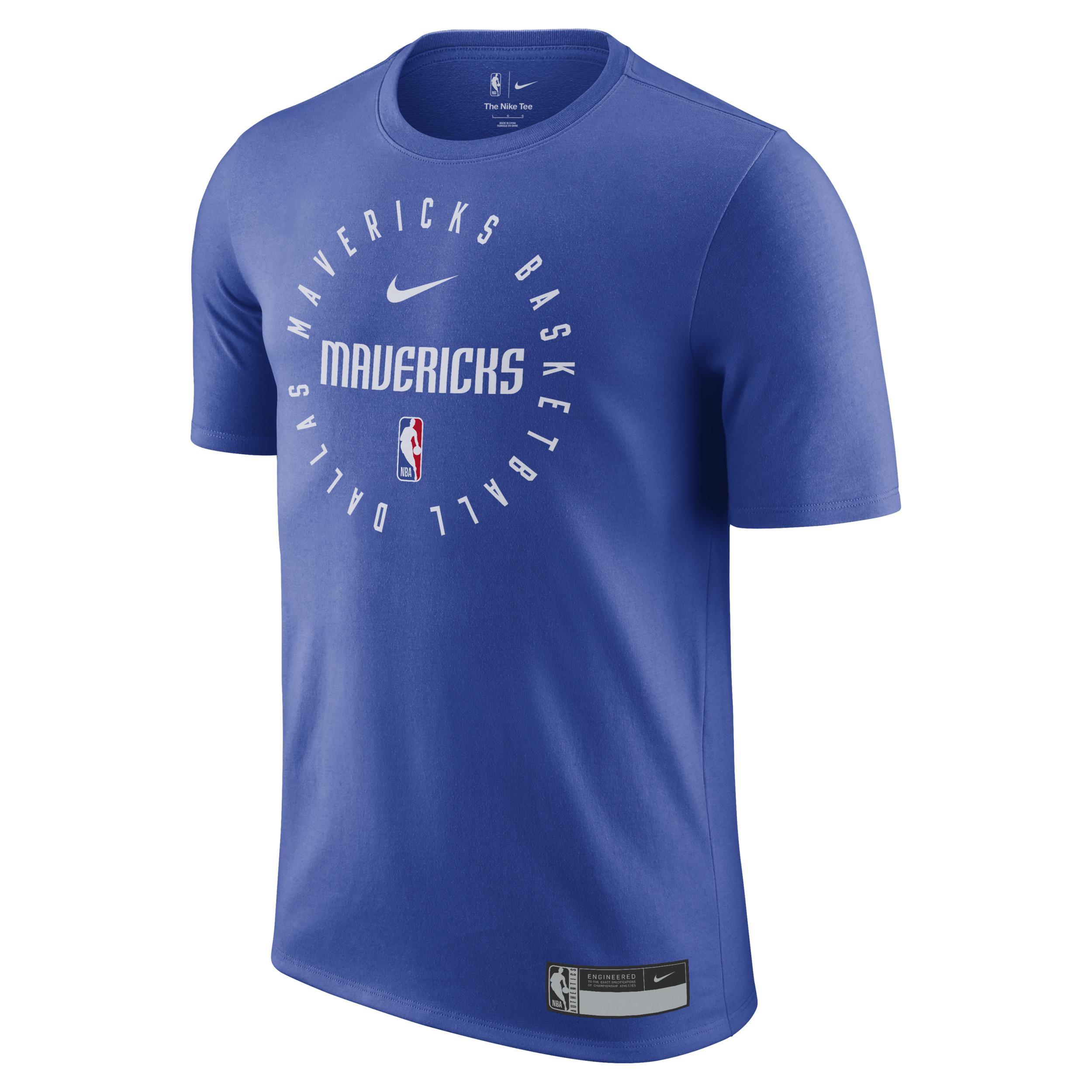 Boston Celtics Courtside Nike Men's NBA T-Shirt Product Image