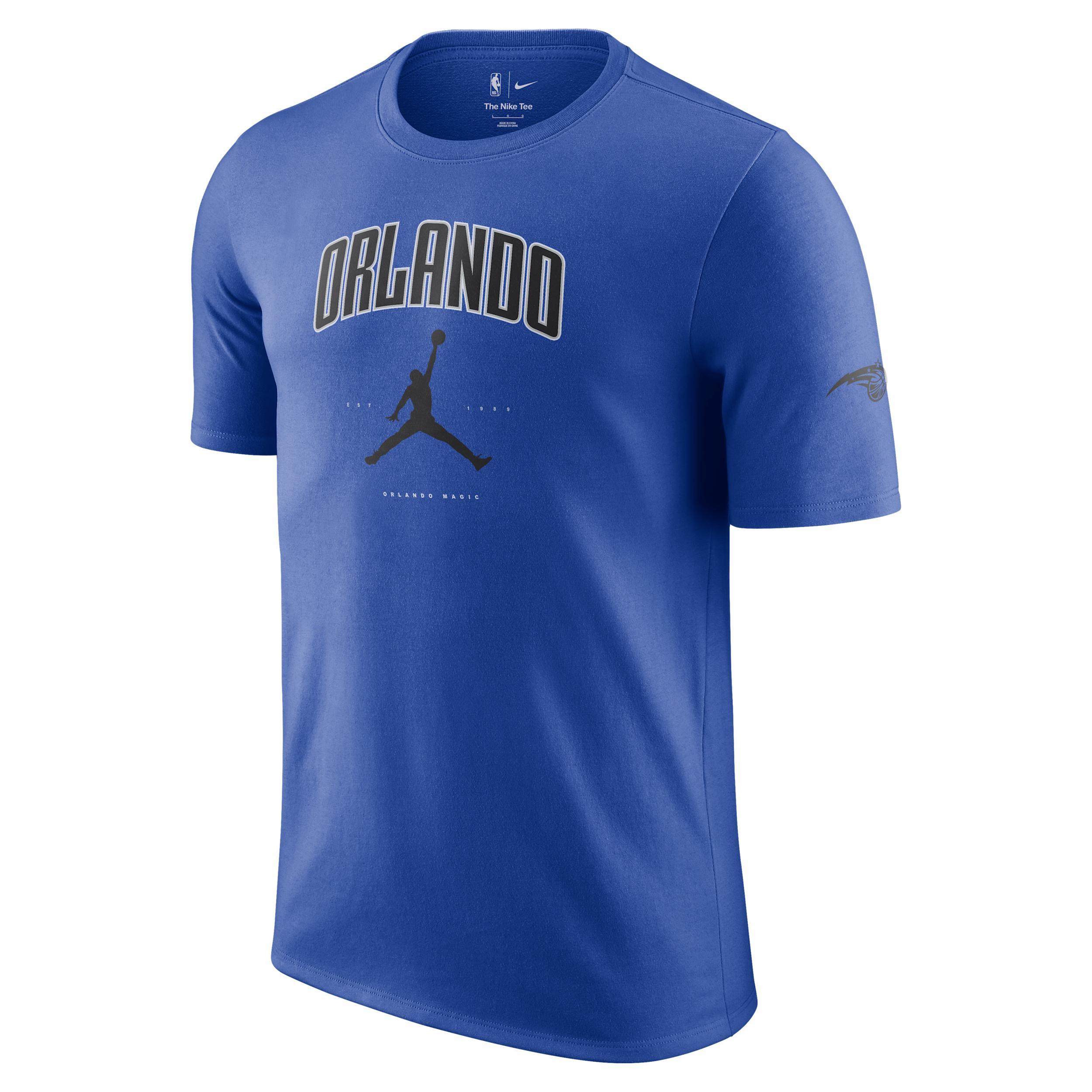 Dallas Mavericks Essential Nike Men's NBA T-Shirt Product Image
