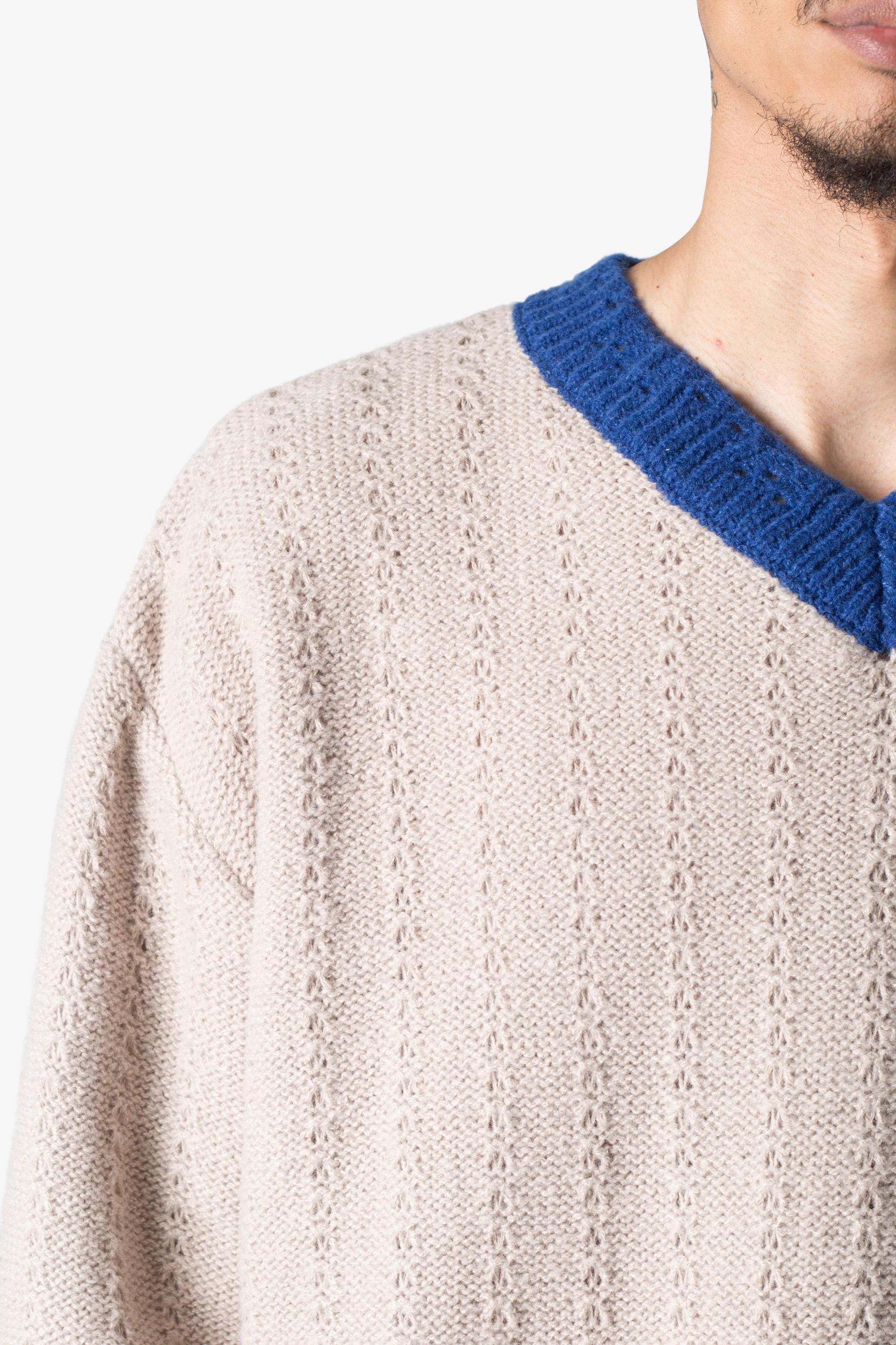 Varsity V Neck Sweater - Off White/Blue Product Image