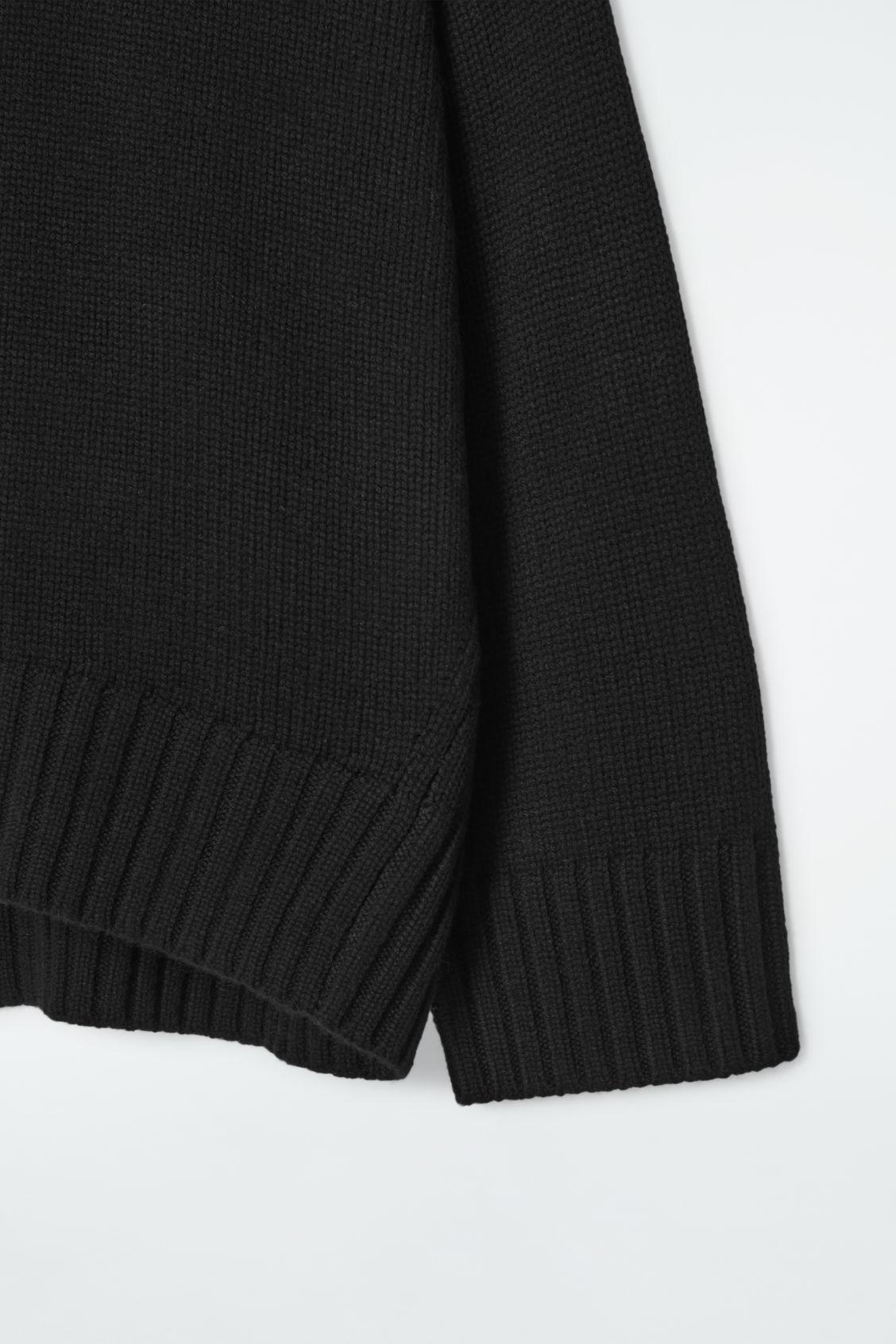 CHUNKY PURE CASHMERE TURTLENECK SWEATER Product Image