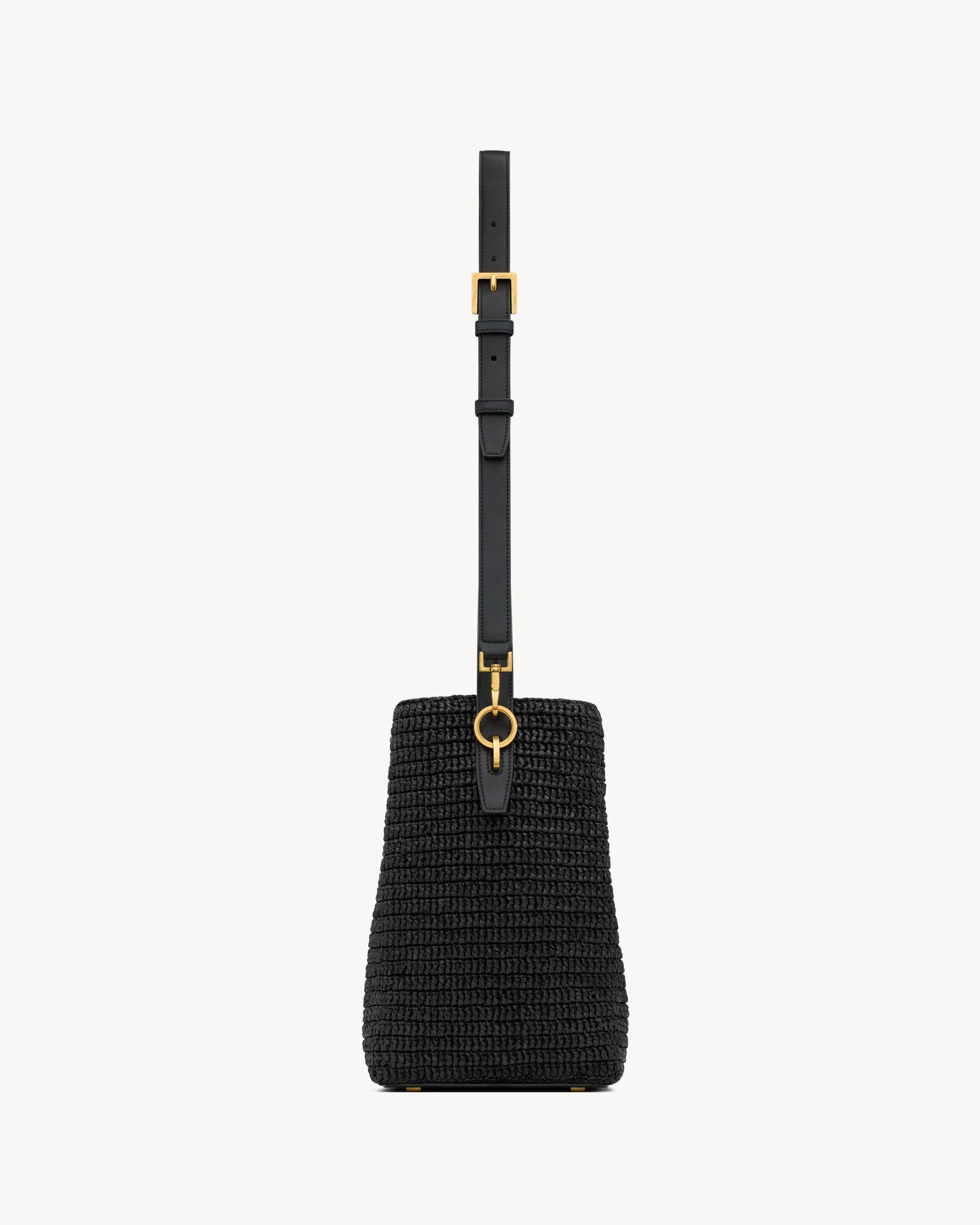 LE 37 in woven raffia and vegetable-tanned leather Product Image