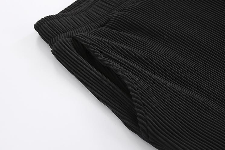 RT No. 2042 PLEATED ANKLE WIDE PANTS & HALF SLEEVE SHIRT Product Image