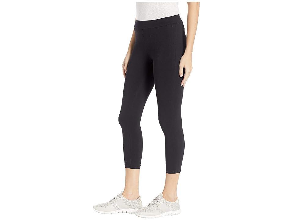 Hue Wide Waistband Blackout Capri Leggings Product Image