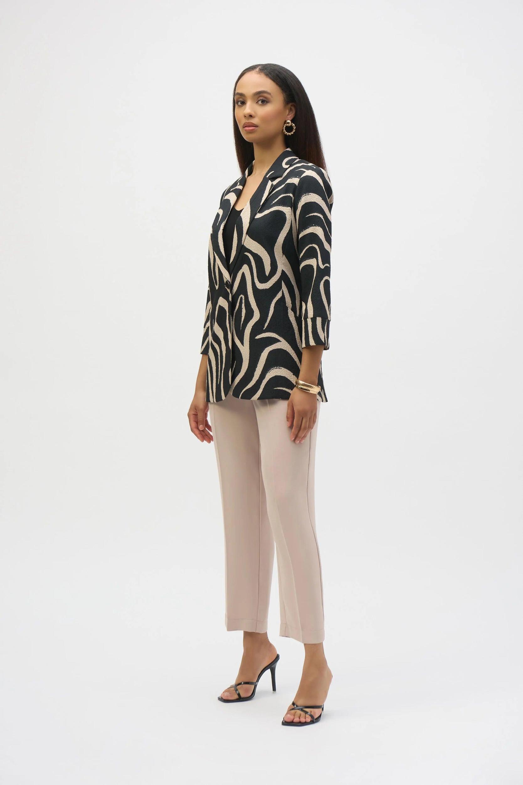 Seersucker Abstract Print Straight Blazer- Black/Parchment Product Image