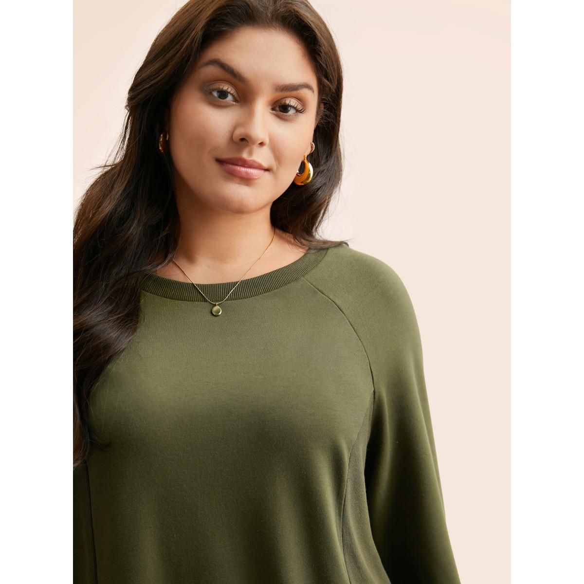 Plus Size Crew Neck Patchwork Split Hem T-shirt Women ArmyGreen Casual Patchwork Round Neck Everyday Sweatshirts BloomChic 18-20/2X Product Image