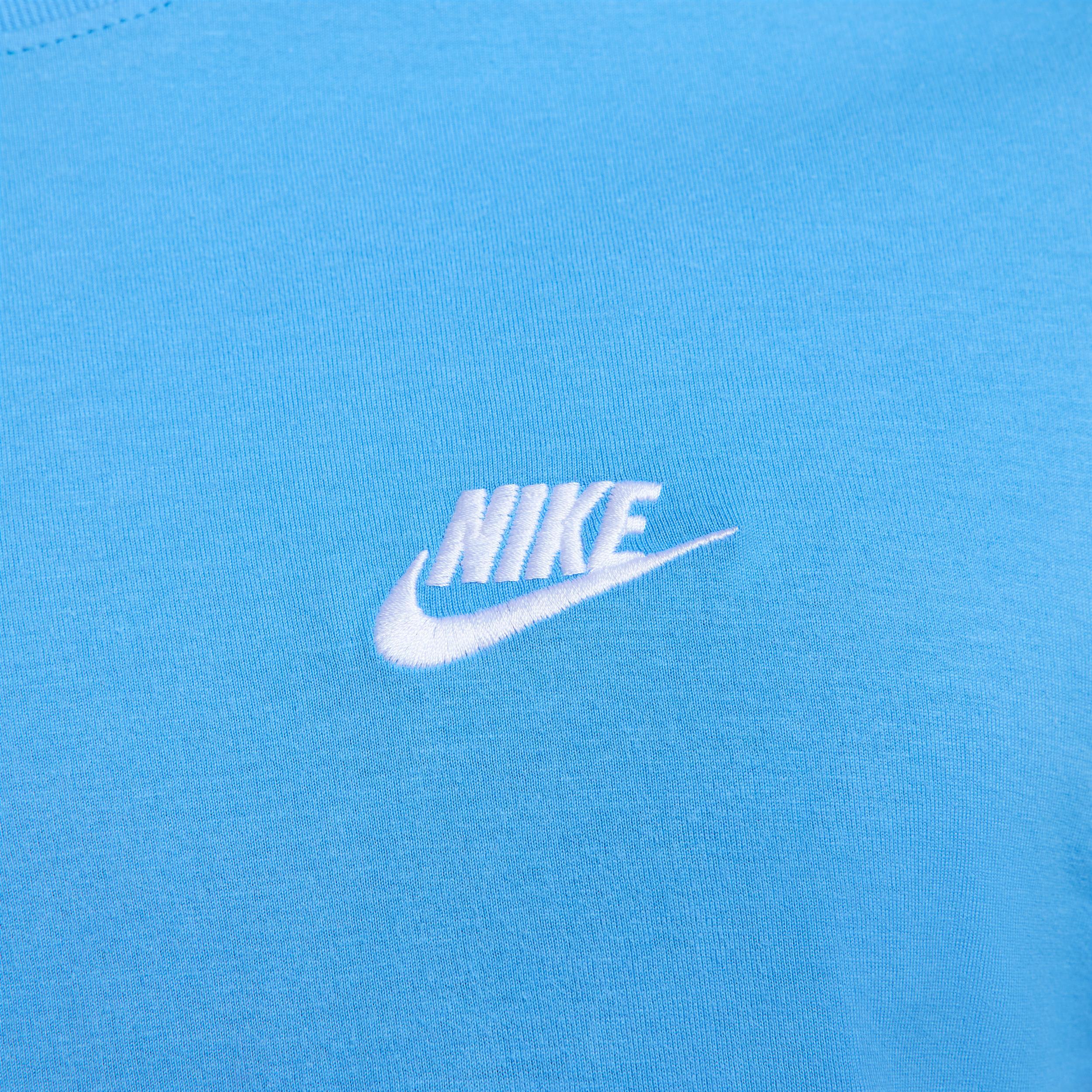 Nike Sportswear Club Men's Long-Sleeve T-Shirt Product Image