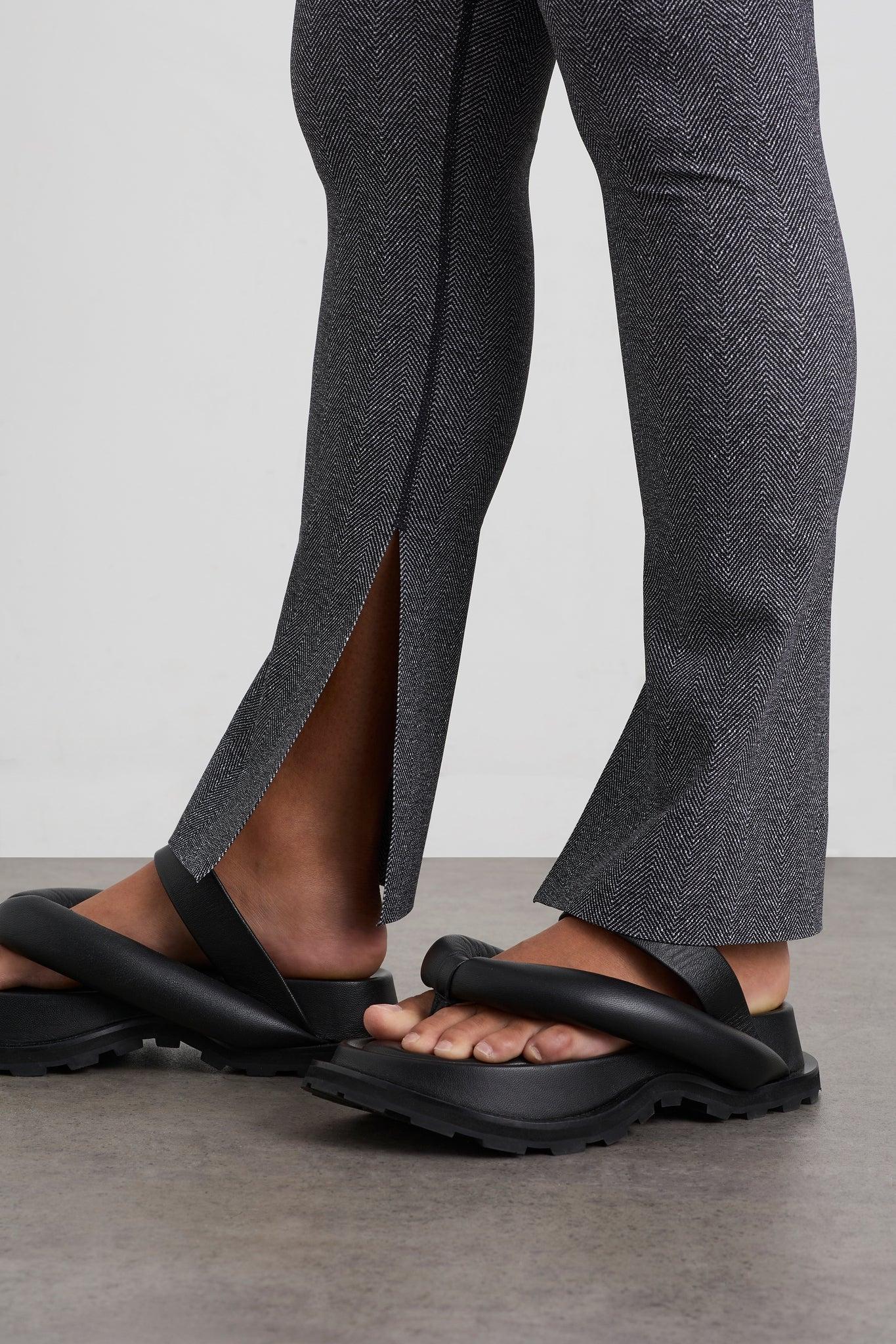 Split Hem Leggings 205 Product Image