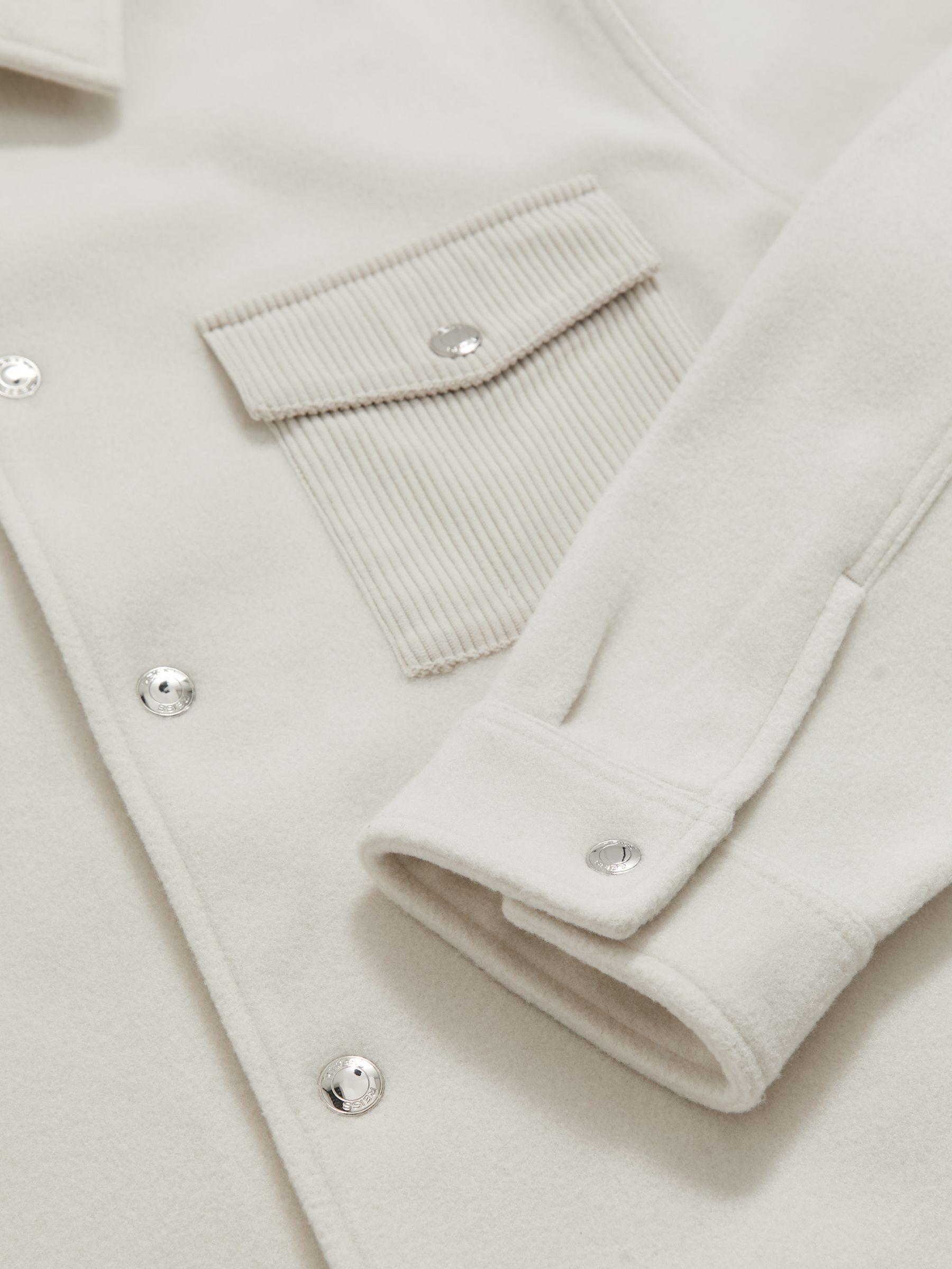 Corduroy-Pocket Press-Stud Overshirt in Off White Product Image