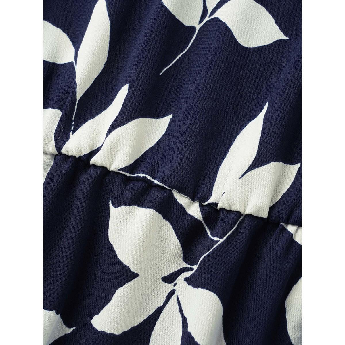 Plus Size Leaf Print Pocket Belted Dress DarkBlue Women Casual Belted Round Neck Short sleeve Curvy Midi Dress BloomChic 26/4X Product Image