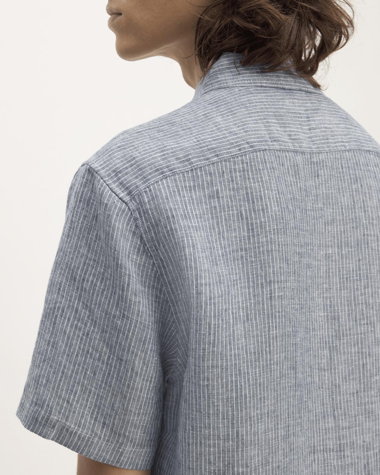 The Classic Short-Sleeve Shirt in Linen Product Image