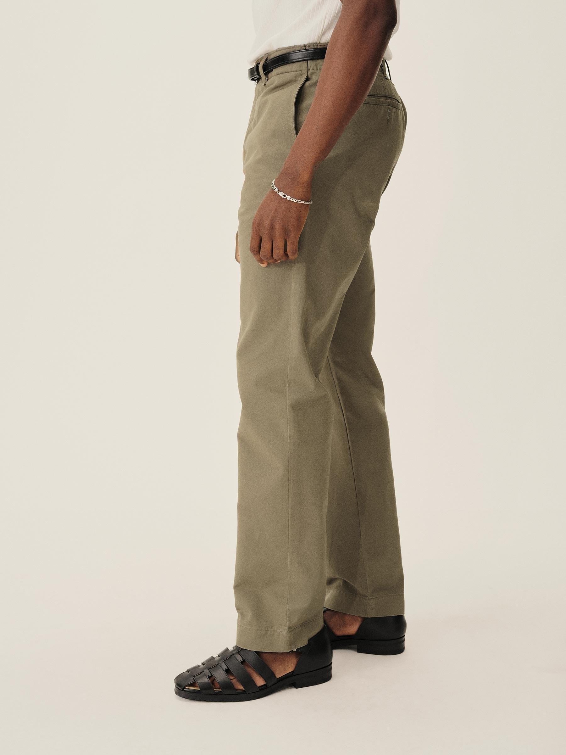 Mosswood Tropic Twill Carry-On Ford Standard Pant Product Image