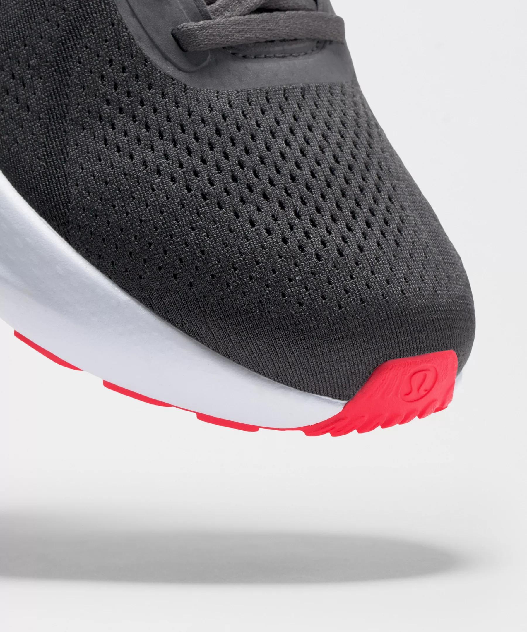 Men's Beyondfeel Running Shoe Product Image