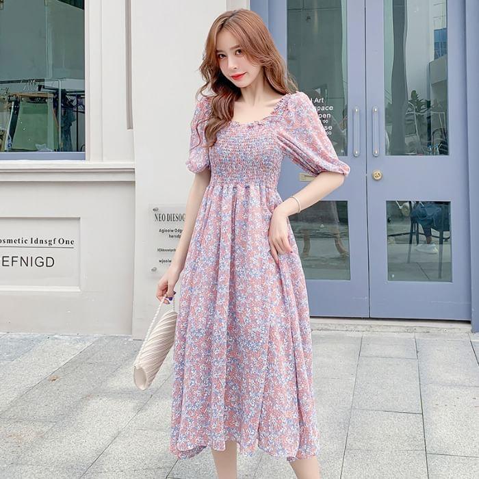 Puff-Sleeve Square Neck Floral Chiffon Midi Smock Dress Product Image